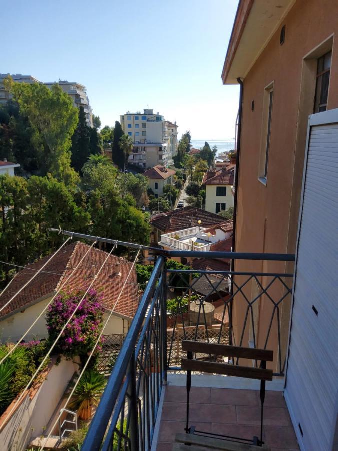 Апартаменты Casa Francesca Con Parcheggio Gratuito Санремо Экстерьер фото