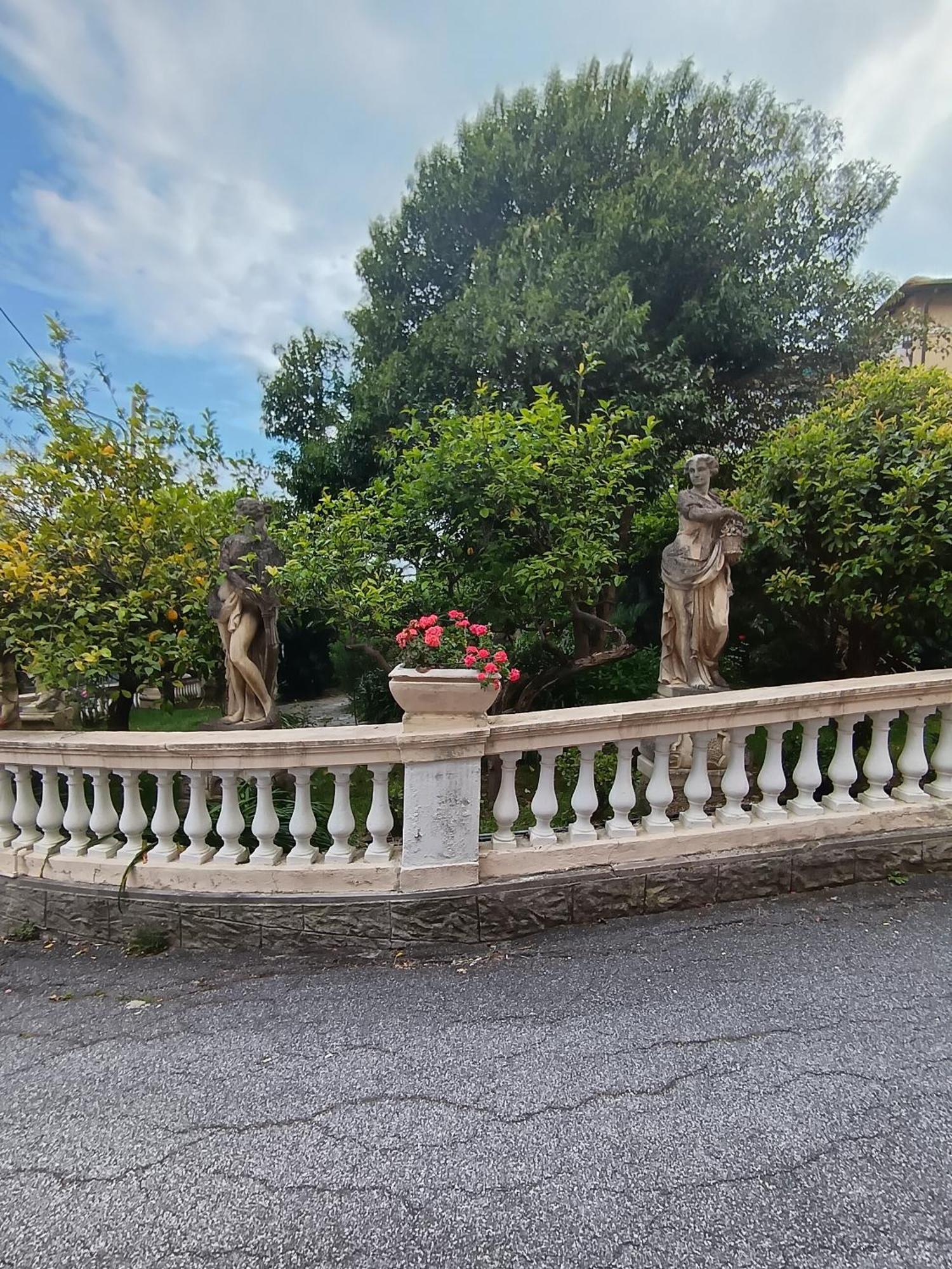 Апартаменты Casa Francesca Con Parcheggio Gratuito Санремо Экстерьер фото